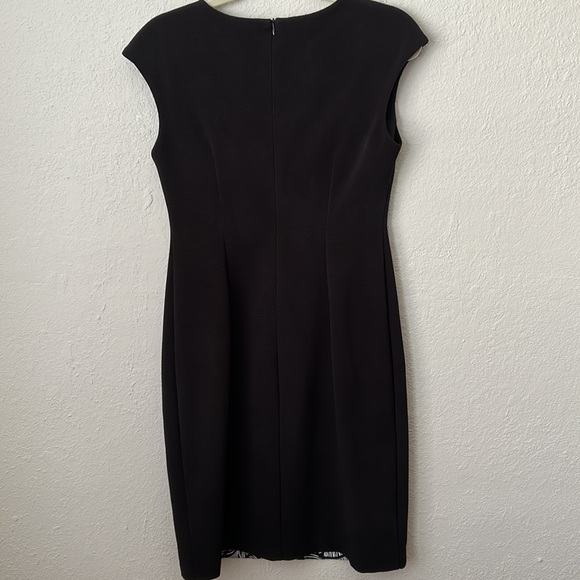 Connected Apparel Sleeveless dress. Black and white. Size 6. - Picture 4 of 8